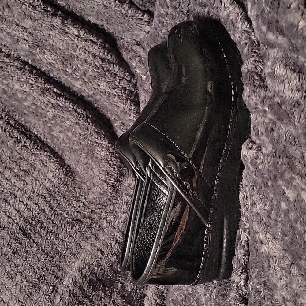 Dansko Patent leather black clogs